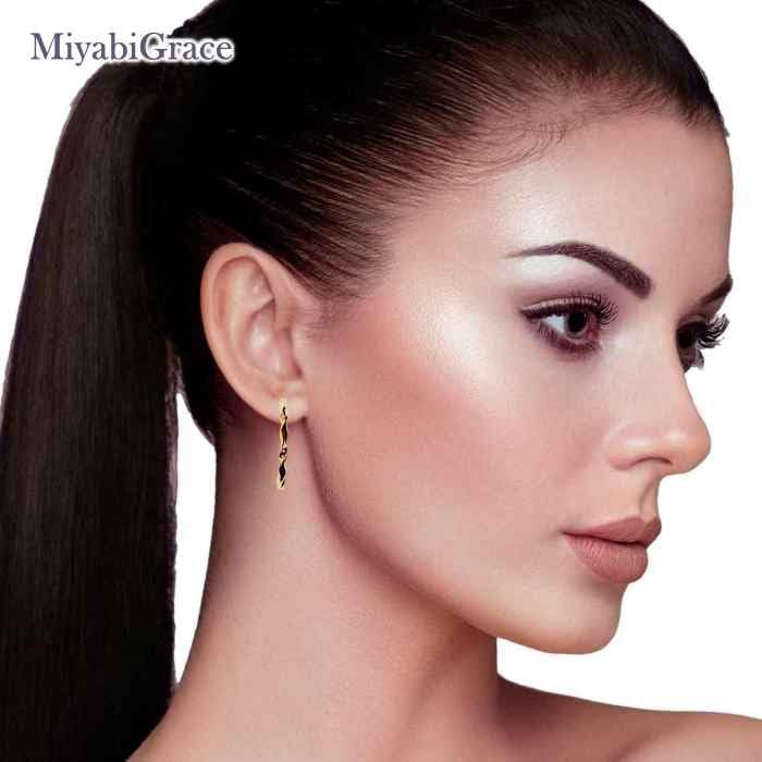 Hoop Invisible Clip On Earrings for Women Not Pierced Gold Small Twisted Hoop Comfortable Silver Large Clip On Earrings - color: 30mm Gold