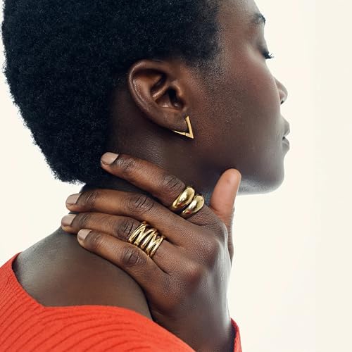 Hey Harper Gold Ring for Women - Gold Plated Stacking Waterproof & Sweatproof Jewerly Ring - Everday Non Tarnish Cute Fashion Circle Rings - style: Wire Ring