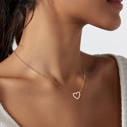 Zeffy Pearl Necklace 4MM/6MM/8MM Dainty Round Imitation Pearl Choker Necklace Wedding Pearl Necklace Delicate Jewelry for Women Simple Bridesmaid Jewelry Gifts - style: Gold Heart Pearl Necklace