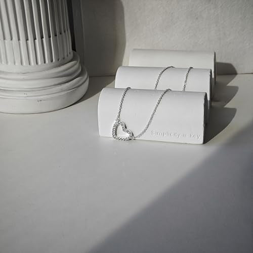 Airmb Heart Necklace for Women Gold/Silver Plated Trendy Heart Choker Lover Pendant Hypoallergenic Fashion Gold/Silver Necklace for Women Love Jewelry Gift for Women Girlfriend - color: Hollow-CZ Heart-Silver