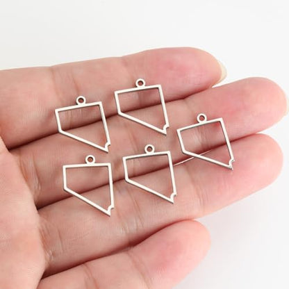 kkjoy 5Pcs Hollow Continents Maps of USA Pendant Charms for Jewelry Making and Crafting, Stainless Steel Mini Charm Craft Supplies Accessories for DIY Bracelet Necklace Earrings - color: Hollow Nevada Map - Silver