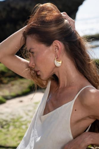 Brown white Hoop Earrings for Women Gold-Plated Irregular Huggie Statement Earrings - color: AMZ-EH23402A-HY