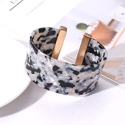 FAERLIIRY Cuff Bracelet for Women Acrylic Resin Bracelets Statement Bangle Bracelet Adjustable Bracelet Wide Chunky Bracelets for Women - color: Black