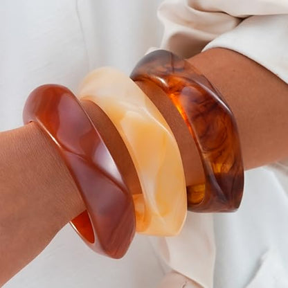 FAXHION Chunky Resin Acrylic Bangle Bracelets for Women, Colorful Wide Geometric Bangles Set, Statement Stackable Bracelet Jewelry Gift - color: Brown