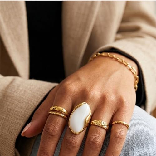 Mchic Colorful Chunky Statement Ring for Women: Boho Large Oval Acrylic Finger Ring Stainless Steel Adjustable Beach Summer Y2K Handmade Jewelry Gift for Women - color: White