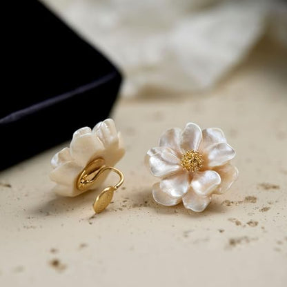 Clip-On Earrings for Womem Flower Faux Pearl Non Piercing Earrings Jewelry - color: Camellia