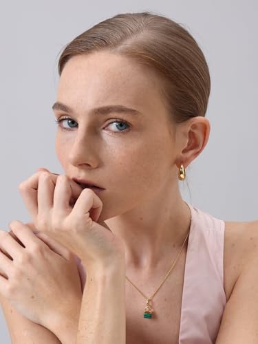 FRUMOS 18K Gold Plated Chunky Hoop Earrings for Women Fashion Thick Gold Hoops Set Jewelry for Birthday Christmas Gifts - color: Greer Gold