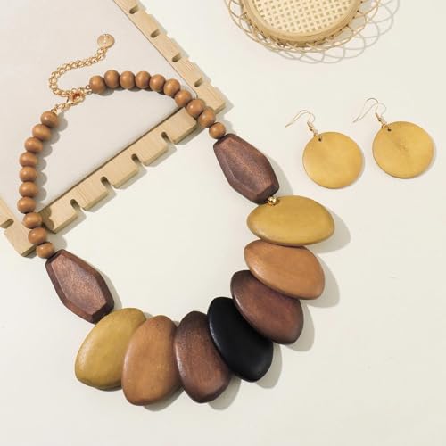 Coiris Chunky Wooden Necklace and Earring Set for Women Boho Statement Jewelry Ethnic Accessories - color: Classic