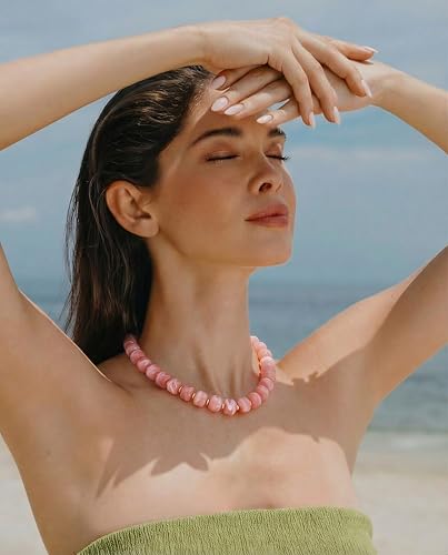 Chunky Beaded Necklace for Women, Colorful Boho Statement Necklace, Gold Chunky Resin Large Bead Necklace, Waterproof Summer Beach Jewelry Gifts for Women - color: Pink