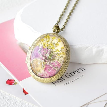Vintage Photo Locket Necklace Handmade Pressed Flower Locket Necklace for Women - style: Strawflower(1.53"x 1.85")