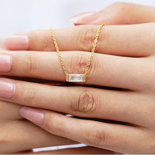 Diamond Pendant Necklaces for Women, Dainty 18k Gold/White Gold Plated Necklace, Gold/Silver Simple Choker Necklaces for Women, Trendy Jewelry Gifts - color: Rectangular -Gold