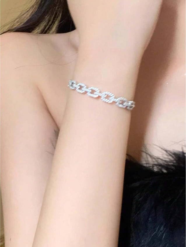 Elegant Geometric Circular Sparkling Open Cuff Bracelet, Versatile Shiny Link Bangle for Women - color: Silver, size: One Size