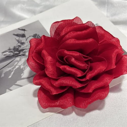 Flash Camellia Flower Brooch Pin for Women Men Elegant Texture Fabric Dahlia Rose Floral Brooches Lapel Pins Dainty Wedding Holiday Party Costume Dress Accessories Jewelry - color: Red