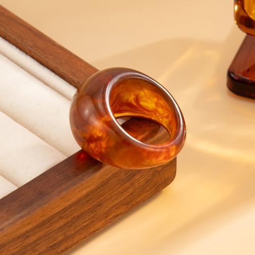 Chunky Transparent Acrylic Ring for Women Candy Color Knuckle Finger Rings Resin Plastic Wide Rings Trendy Y2k Statement Ring Charm Geometric Jewelry Present for Women - color: Brown
