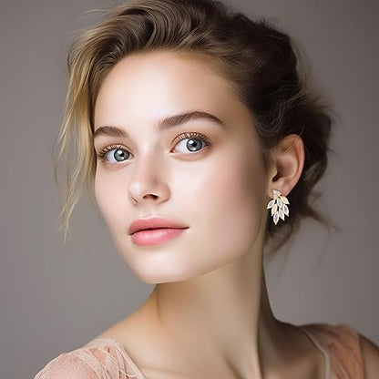 Rhinestone Stud Earrings for Women Small Dainty Crystal Cluster Drop Earrings for Girls Cute Costume Jewelry for Bridal Wedding Party Gift - color: AB