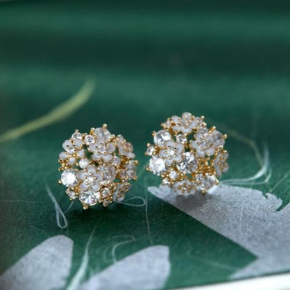Clip-On Earrings for Womem Flower Faux Pearl Non Piercing Earrings Jewelry - color: Floral Cluster -CZ