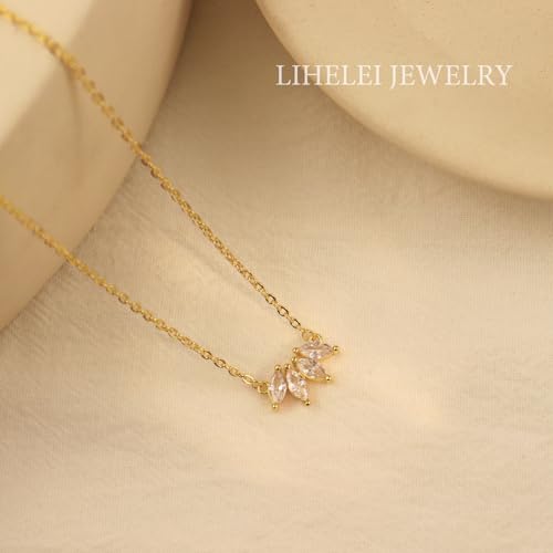 Diamond Pendant Necklaces for Women, Dainty 18k Gold/White Gold Plated Necklace, Gold/Silver Simple Choker Necklaces for Women, Trendy Jewelry Gifts - color: Leaf -Gold