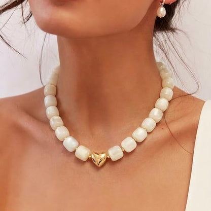 Multicolor Beaded Necklace,Chunky Cube Beaded Statement Necklace, Boho Resin Choker Necklace for Women,Lightweight & Cool, Suitable for Beach, Vacation, Daily Wear & Summer Parties - color: Beige-Heart