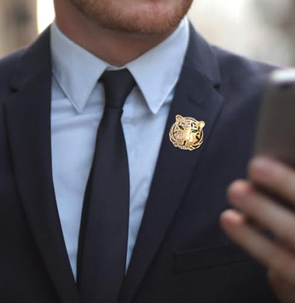 Rhinestone Tiger Head Brooch Pins.Gold Silver Animal Lapel Pin,Charm Lion Coat Collar Brooch for Men Suit Pin - color: Gold