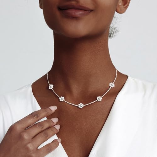 Zeffy Pearl Necklace 4MM/6MM/8MM Dainty Round Imitation Pearl Choker Necklace Wedding Pearl Necklace Delicate Jewelry for Women Simple Bridesmaid Jewelry Gifts - style: Silver Pearl Daisy Necklace(15"+2")