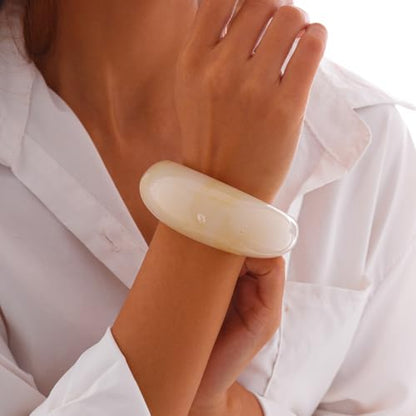 Chunky Acrylic Cuffs Bracelets for Women Acrylic Cuff Resin Open Bangle Vintage Jewelry (Beige A)