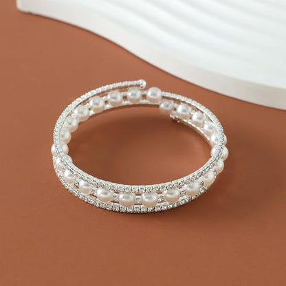 Pearl Bracelets for Women Dainty Gold Pearl Stretch Stackable Bracelet Bridesmaid Wedding Jewelry Gifts Prom Wedding Guest Dress - color: Q1:Silver Pearl Bracelet