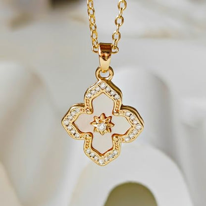 Zeffy Gold Pearl Necklace for Women, Dainty 14K Gold/Silve Plated Layered Pearl Choker Pearl Earrings Pearl Bracelets Wedding Trendy Gold Jewelry Set for Women Gifts - style: Gold Clover Necklace-1PCS