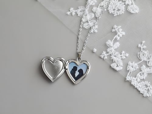 Handmade Heart Shaped Dried Pressed Forget Me Not Flower Photo Locket Pendant Necklace - color: Silver, style: BLUE+BLUE