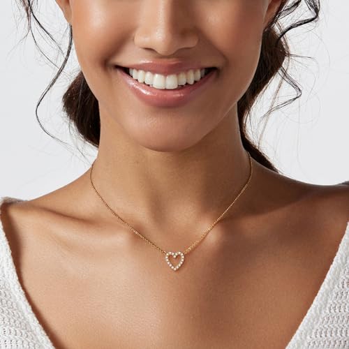 Zeffy Pearl Necklace 4MM/6MM/8MM Dainty Round Imitation Pearl Choker Necklace Wedding Pearl Necklace Delicate Jewelry for Women Simple Bridesmaid Jewelry Gifts - style: Gold Heart Pearl Necklace