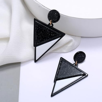 Black White Acrylic Earrings for Women Acrylic Triangular Drop Dangle Earrings Trendy Water Drop Two Tone Stud Earrings Geometric Resin Statement Earrings Jewelry - color: Triangular