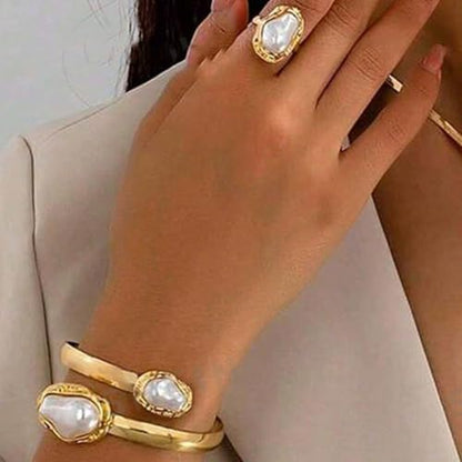 Chunky White Pearl Jewelry Accessories Sets for Women Fashion Open Knuckle Rings Baroque Pearls Bracelets Pack Irregular Geometric Arm Cuff Bracelet