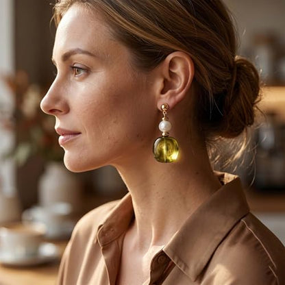 Gold Dangle Earrings for Women Boho Style, Hypoallergenic Trendy Resin Earrings - color: Resin Green