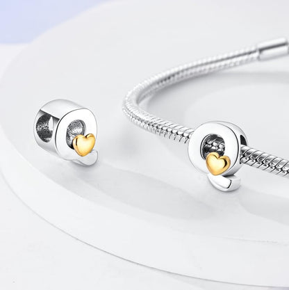 Women 925 Sterling Silver Charms A-Z Heart Letters Beads Pendant for Bracelets Women Fit Pandora Bracelets Hypoallergenic Beads - color: Q