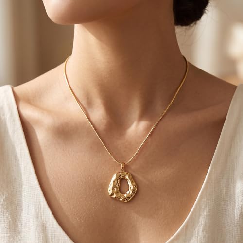 Boho Chunky Gold Statement Necklaces for Women Beach Jewelry Gifts | Versatile Everyday Wear, Pairs with Any Outfit, Ideal Gift for Any Occasion, Easy to Layer, Lightweight, Hypoallergenic - style: Hammered-Gold-E