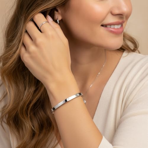 Joo&Rind Gold Bangle Bracelets for Women 18K Gold Plated Stainless Steel Bracelet Oval Hinged Bangles for Small Wrists Non Tarnish Waterproof with Cubic Zirconia Jewelry Gift for Everyday Wear Birthday - color: Small Cleef-Silver