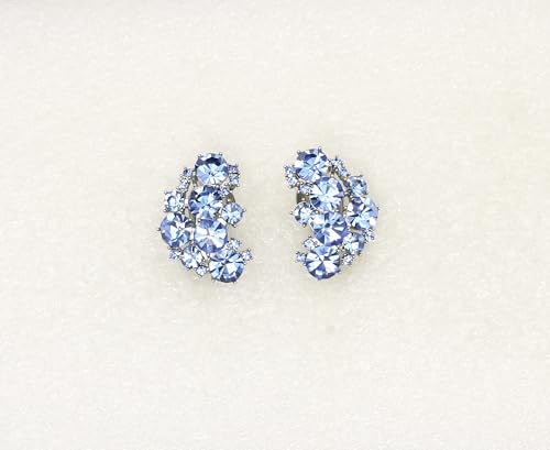 Faship Gorgeous Clip Ons Floral Earrings - color: Light blue
