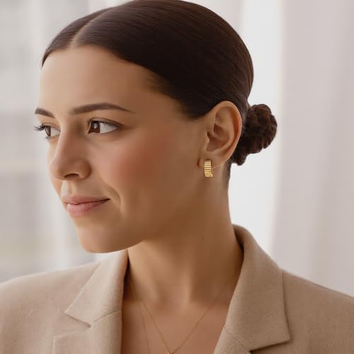 FAN&LOUIS Gold Silver Clip On Hoop Earrings, 14K Chunky Gold Small Hoops Lightweight Clip-On Earrings for Women Trendy│Chic Boho Ribbed Croissant Scallop Statement Clip Earrings Teen Gifts - style: Gold