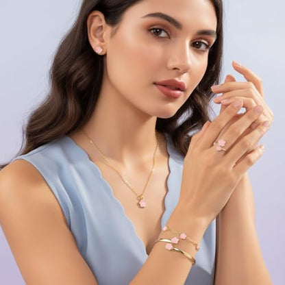 Clover Jewelry Set for Women Non Tarnish Gold-Tone Five Leaf Clover Necklace, Earrings, Ring, Bracelet Fashion Simple Floral Jewelry Set - color: Pink