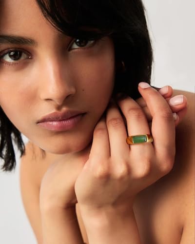 YeGieonr Gold Signet Rings for Women Non Tarnish Gold Rings, Waterproof Gemstones Statement Ring, 18K Gold Plated Stainless Steel Gem Stone Jewelry Gift for Everyday Wear - color: Jade