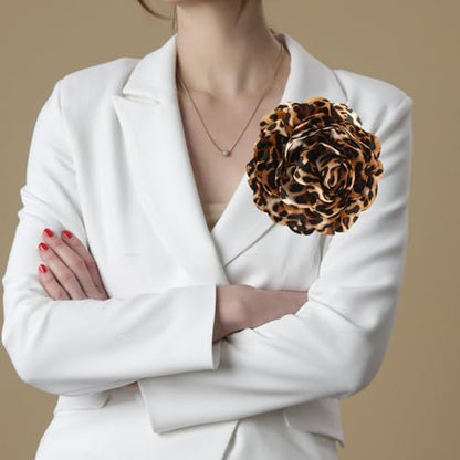 PLwelth Large Flower Brooch Pins Floral Hair Clips for Women Lapel Pins for Dress Clothes Suits Wedding Party Jewelry Gifts - color: Leopard