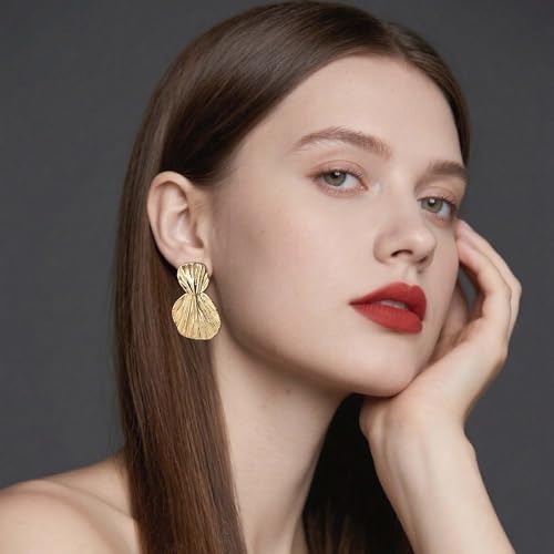 Large Geometric Drop Dangle Earrings for Women Pearl Teardrop Disc Rectangle Oval Fishtail Shell Shaped Textured Dangle Studs Earrings for Women - color: Gold-Shell B
