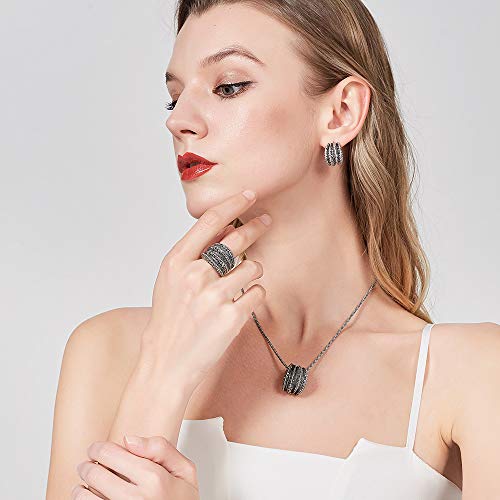 Mytys Statement Rings for Women with Black Zircons, Wavy Design, Vintage Wide Band Ring