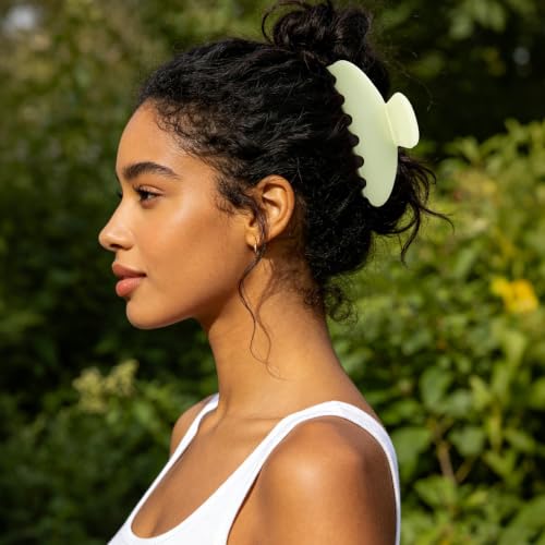 MAORULU Cute Claw Clip for Women – 4.3'' Large Acetate Hair Clips for Thick Thin Curly Long Hair, Durable Hair Clamps Non-slip Jaw Clip, Strong Hold, Stylish French Design (Mint Cream) - color: Mint Cream