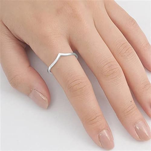 CCBFY Stainless Steel V Shaped Wedding Band Engagement Promise Ring for Women Pointed Chevron Classical Simple Plain Statement Ring - color: Silver