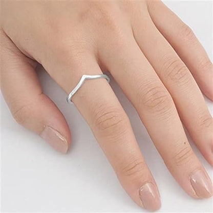 CCBFY Stainless Steel V Shaped Wedding Band Engagement Promise Ring for Women Pointed Chevron Classical Simple Plain Statement Ring - color: Silver
