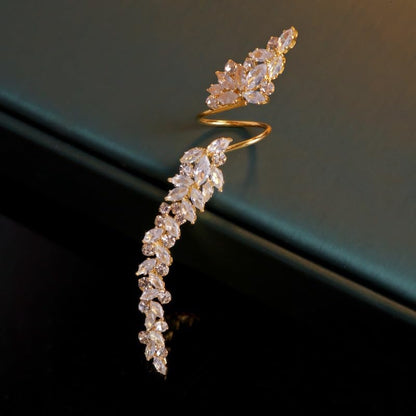 Rhinestone Finger Ring for Women Sparkly Crystal Butterfly Flower Leaf Adjustable Statement Chain Rings Punk Jewelry - color: gold leaf