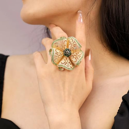 Elegant Big Crystal Flower Ring for Women Gold Rhinestone Floral Rings Open Finger Adjustable Crystal Flower Statement Ring Jewelry for Bridal Wedding - color: Flower 1 - green