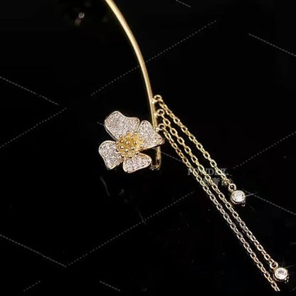 2Pcs Butterfly Ear Cuffs Rhinestone Clip On Earrings | Rhinestone butterfly ear cuffs with non piercing clip on design; silver ear wrap climber jewelry for parties and weddings - style: Style D Gold