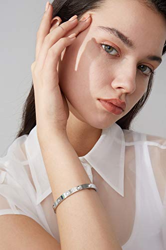 PDWZNBA 18K Gold-Plated Love Friendship Bracelets Trendy Stainless Steel Bangle Jewelry Gifts for Women - style: Ovl_silver