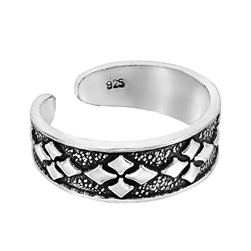 AeraVida .925 Sterling Silver Adjustable Toe Ring or Pinky Ring 5mm Wide Open Band, Stackable Minimalist Summer Foot Jewelry | Sun Moon Star Turtle Butterfly Leaf Olive Branch Ocean Wave Yin Yang Design - style: Retro Argyle Pattern
